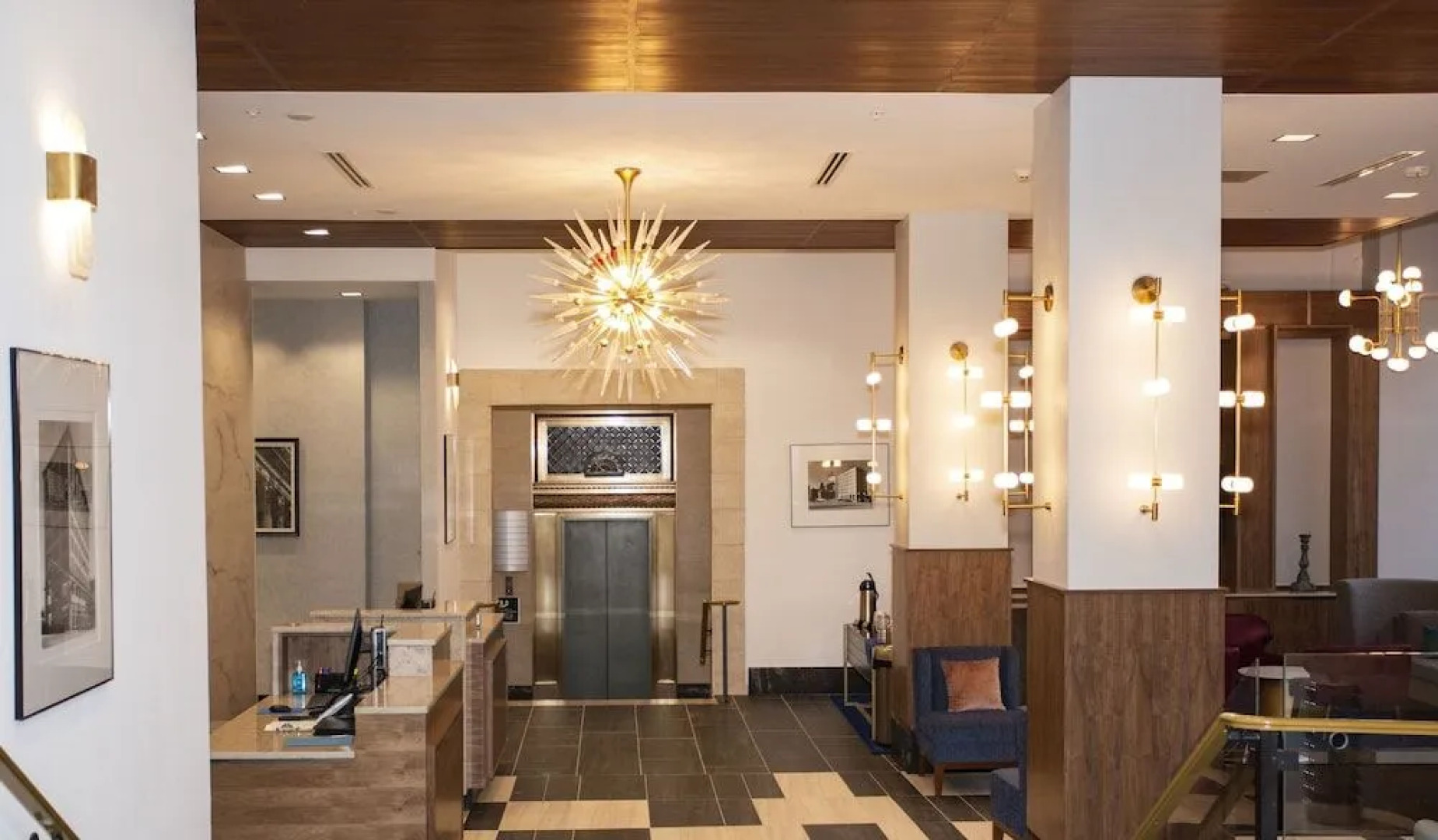 BLU-Tique, Akron, a Tribute Portfolio Hotel