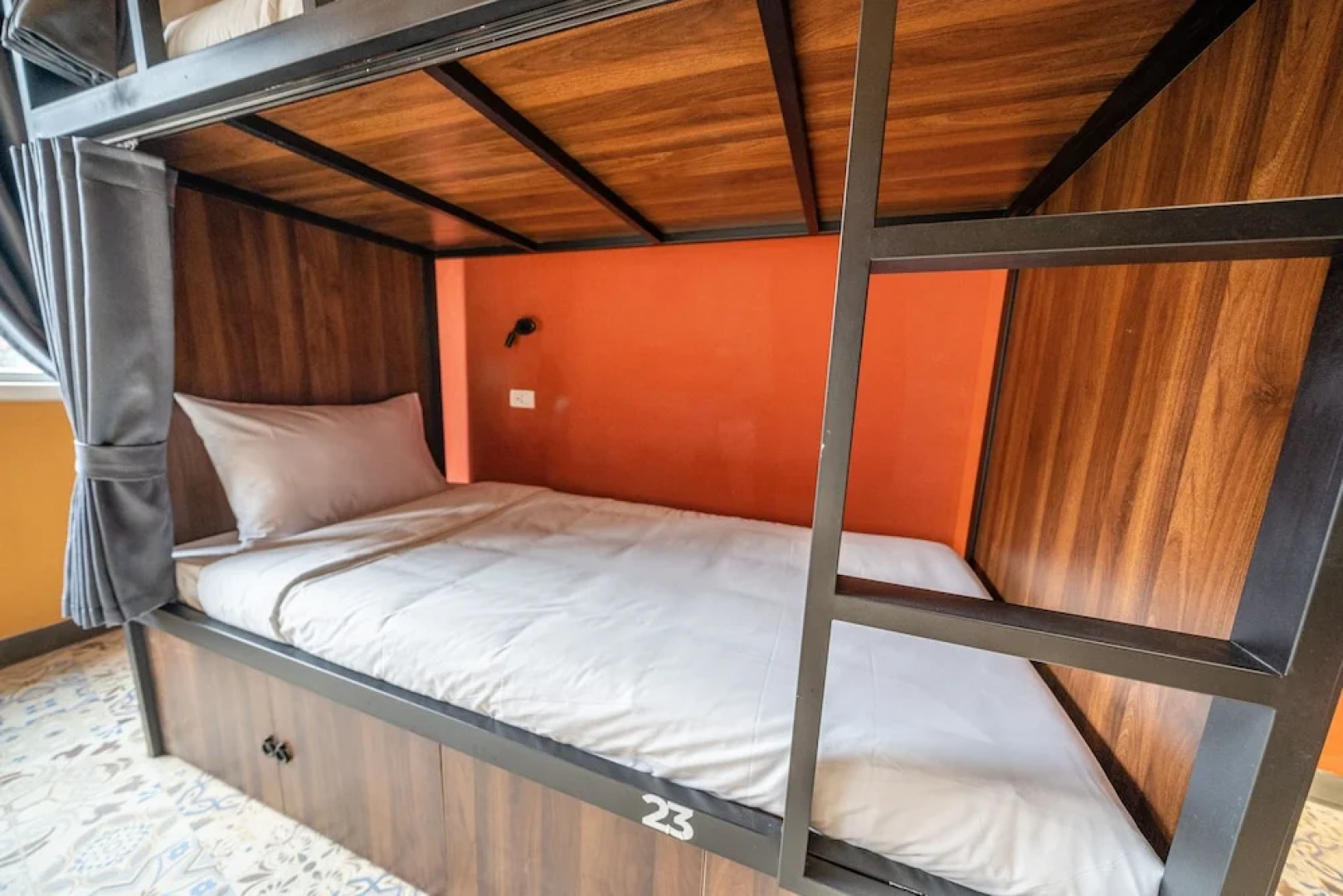 Mad Monkey Hanoi - Hostel