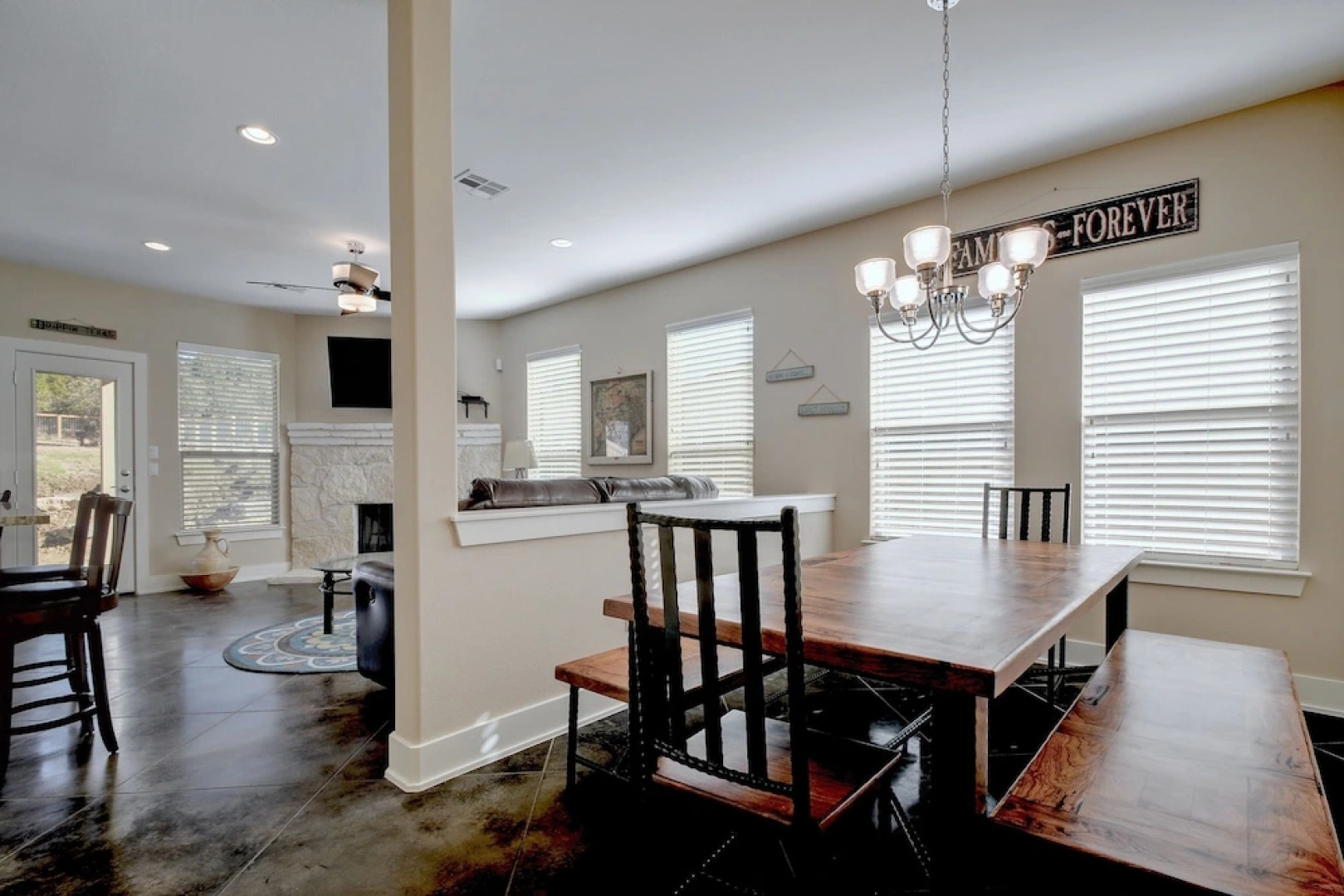 17514 Village Drive Home 4 Bedrooms 2 Bathrooms Home