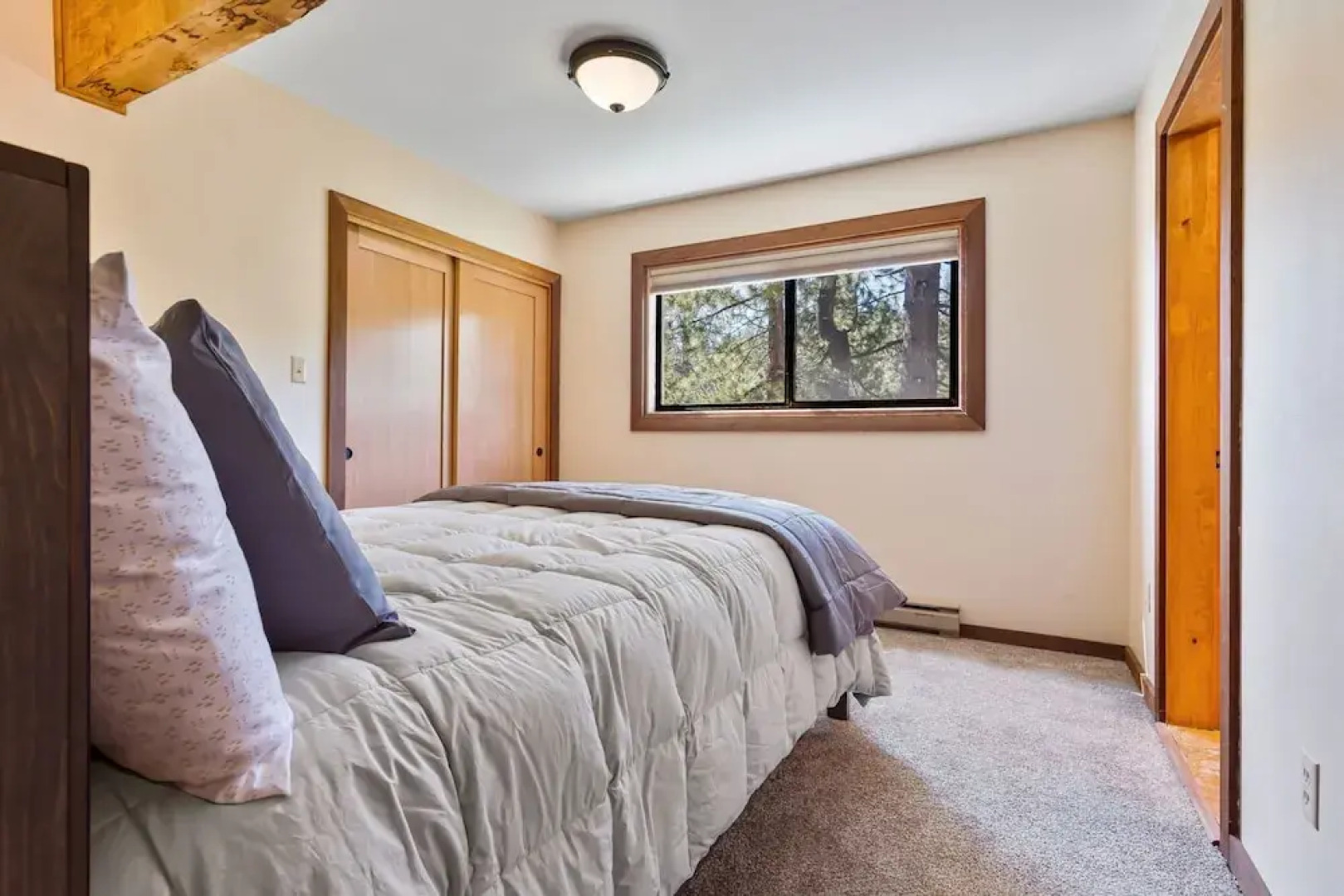 AMAZING VIEWS- MODERN HOME- SH #14 by Bear Valley Vacation Rentals