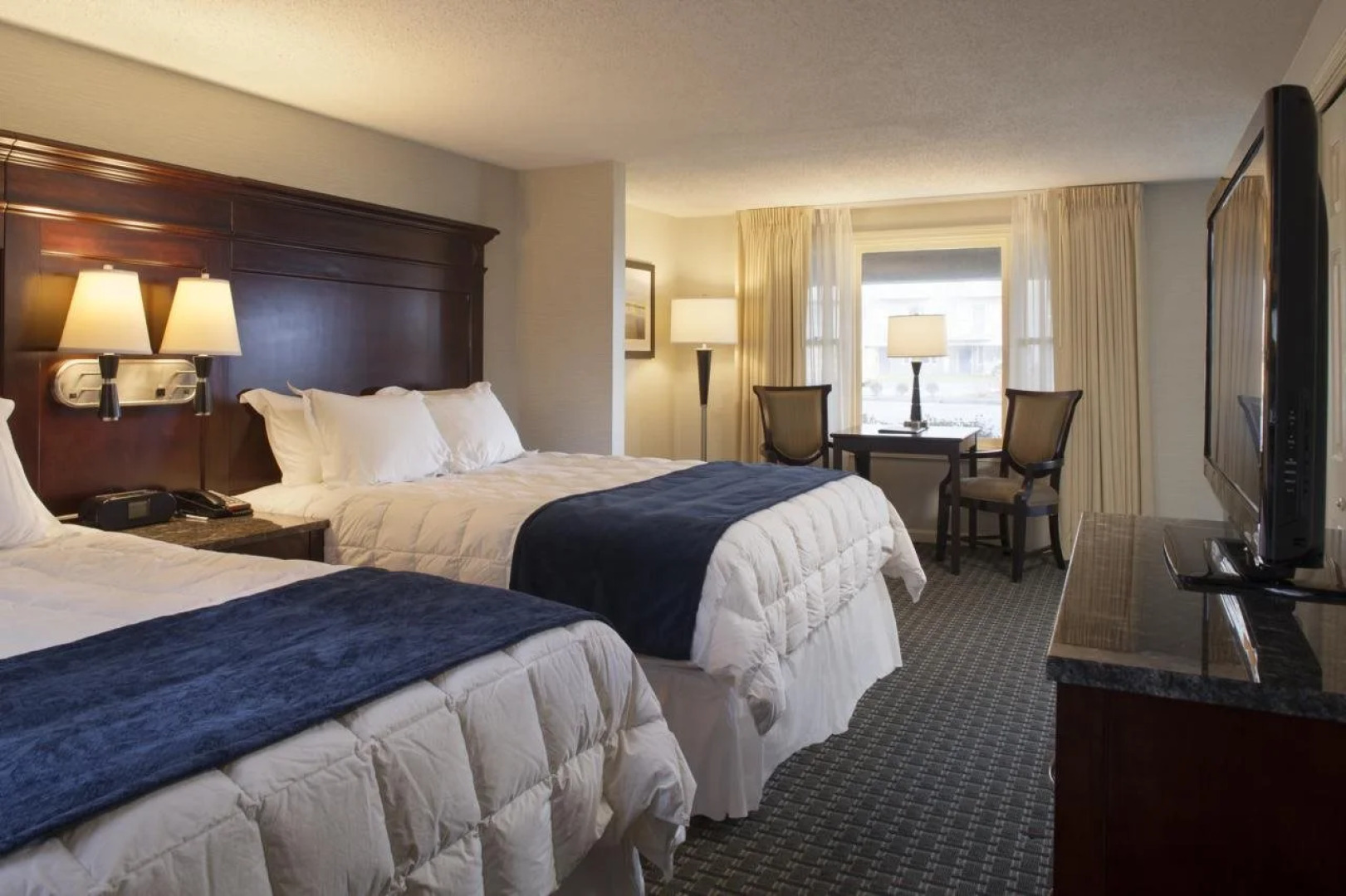 Ocean Mist Beach Hotel & Suites