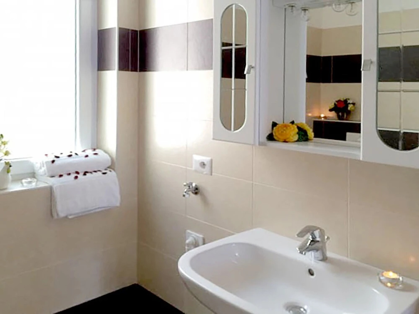 Family Apartment Overlooking Lake Como