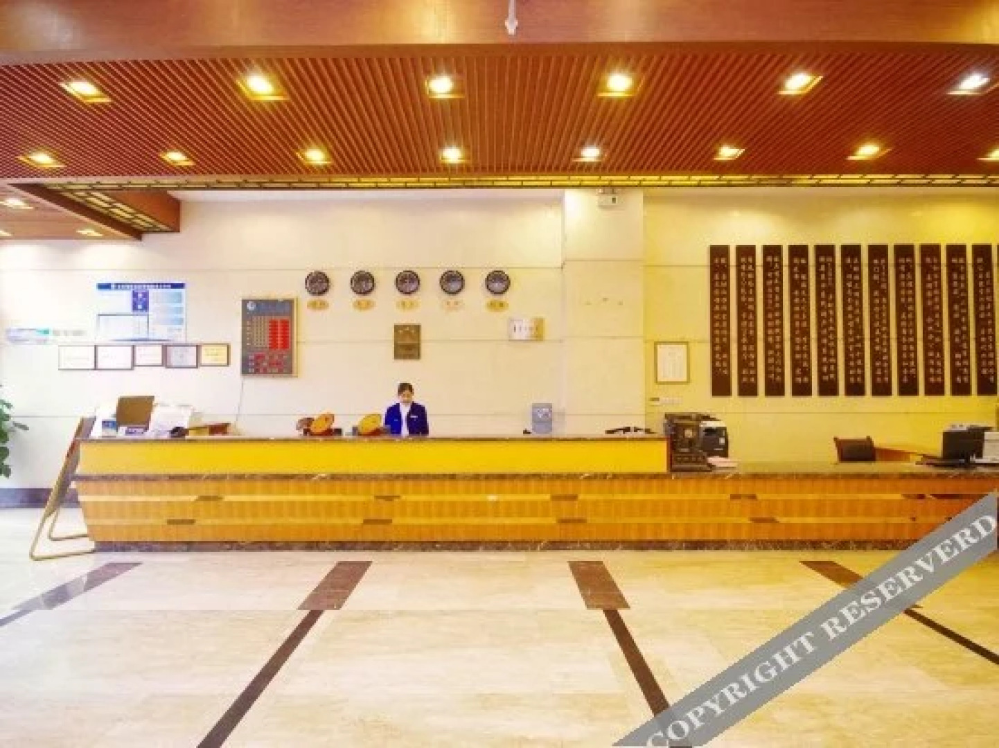 Chengzhong Blue Sky Hotel