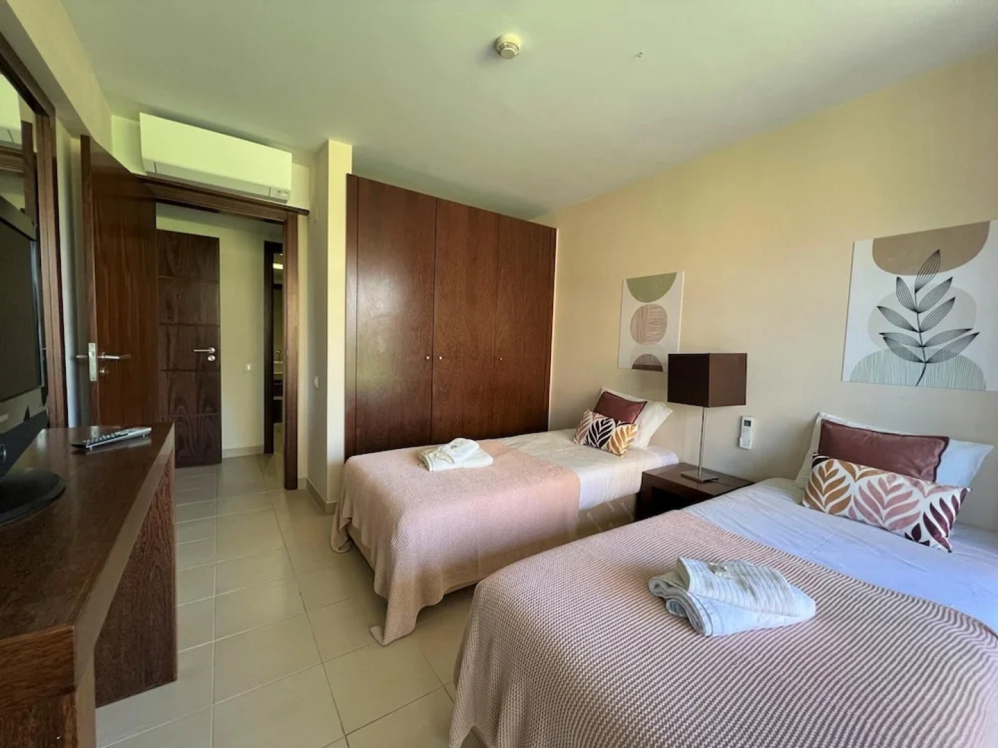 Albufeira Salgados Premium 1 With Pool by Homing