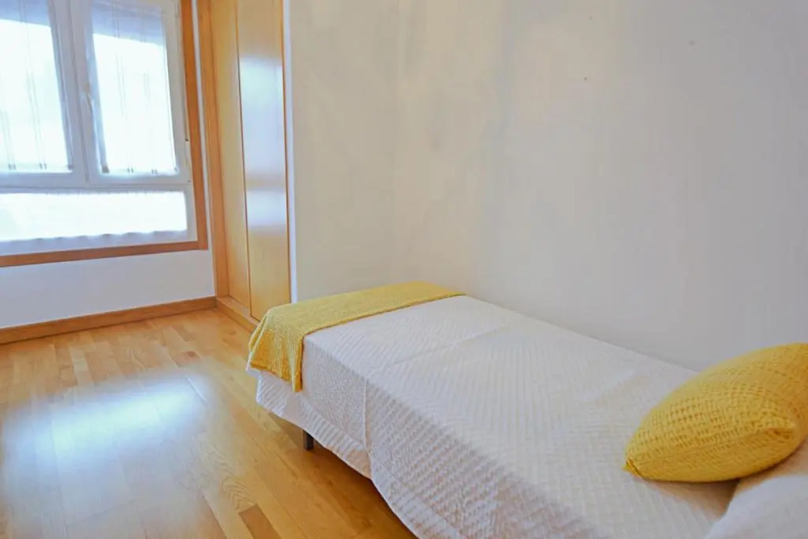 Apartamento con piscina próximo a Sanxenxo