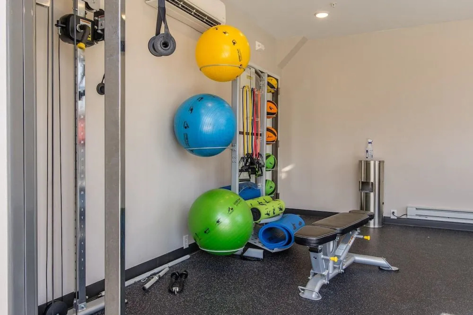 FRONTDESK Core Apts Campustown Ames