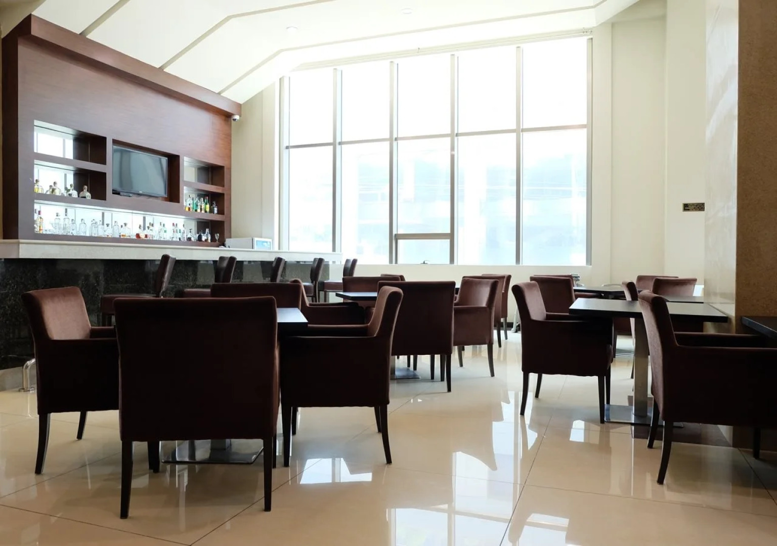 Mandarin Plaza Hotel