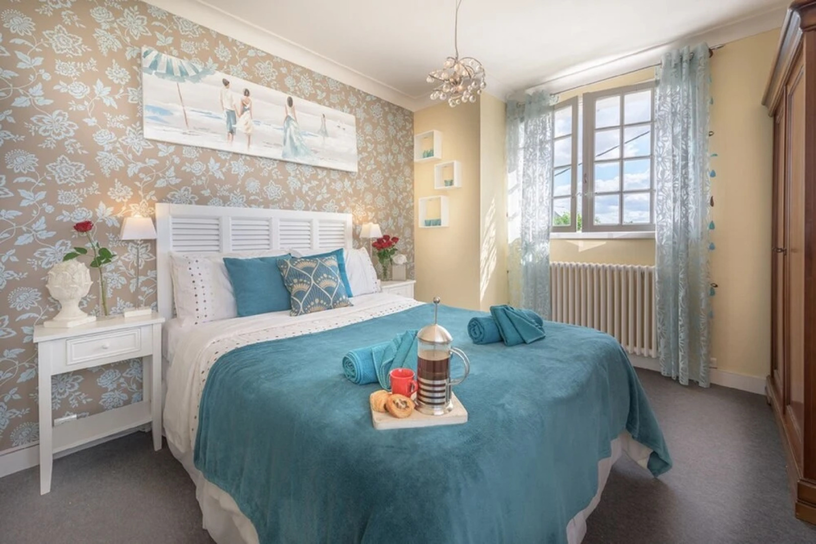 6 Bedrooms, Ideal for Multi-generation Families, 5 Reviews, Near Sandy Beaches