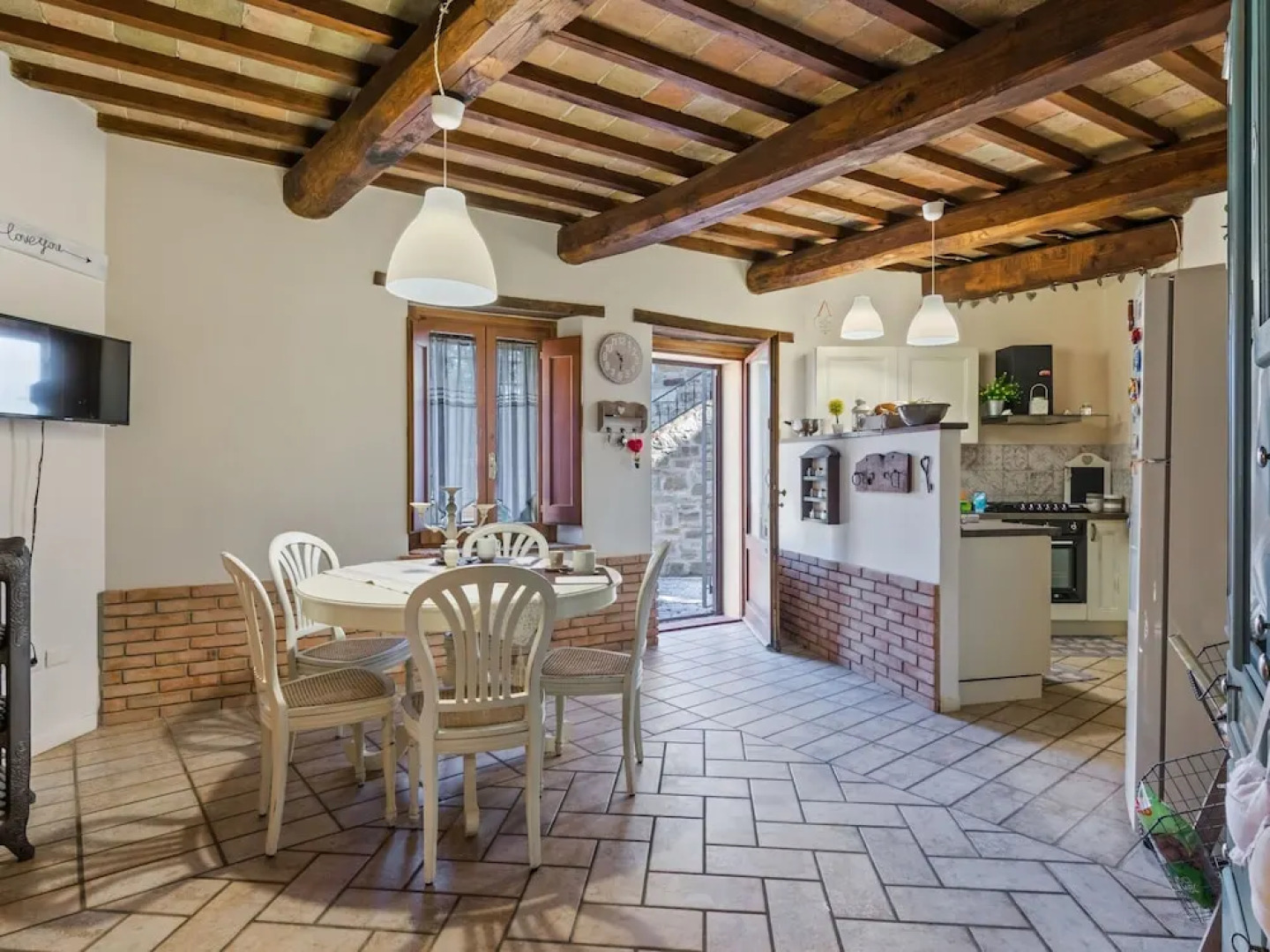 Rustic Holiday Home in Corciano with Swimming Pool