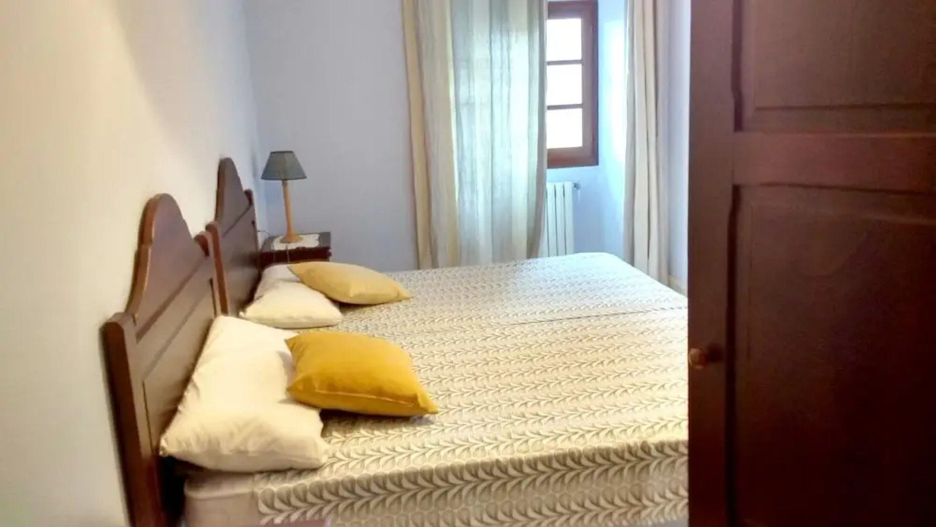 Apartment With 2 Bedrooms in Viveiro, With Wonderful Mountain View, Enclosed Garden and Wifi Near the Beach