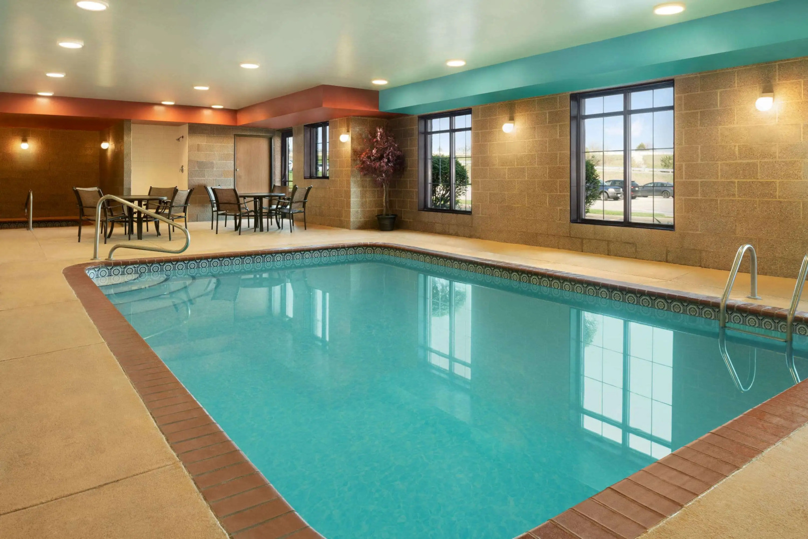 Super 8 by Wyndham Akron S/Green/Uniontown OH