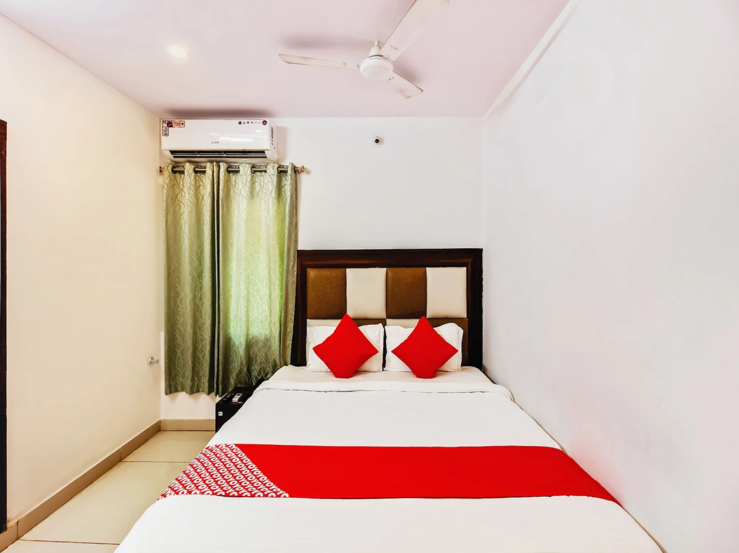 OYO 29131 Hotel MN Grand