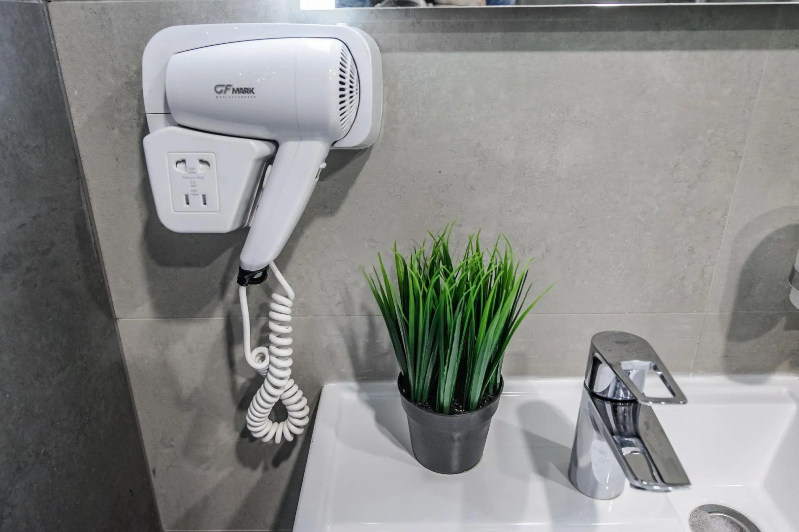 ApartMe на улице Матроса Железняка