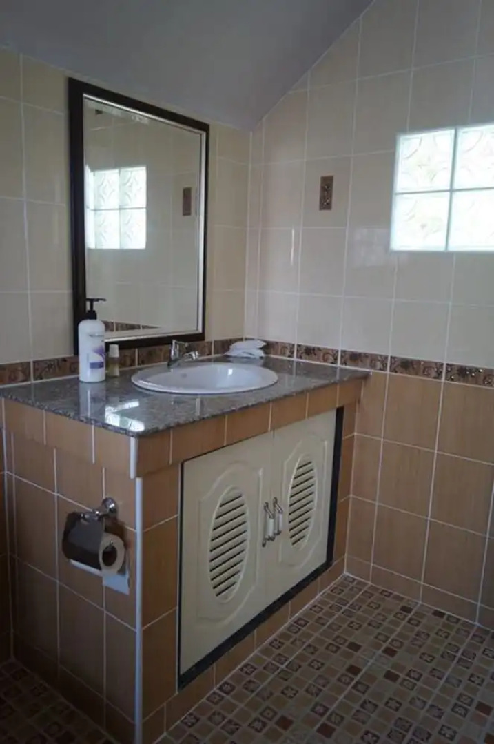 Three Moons Homestay