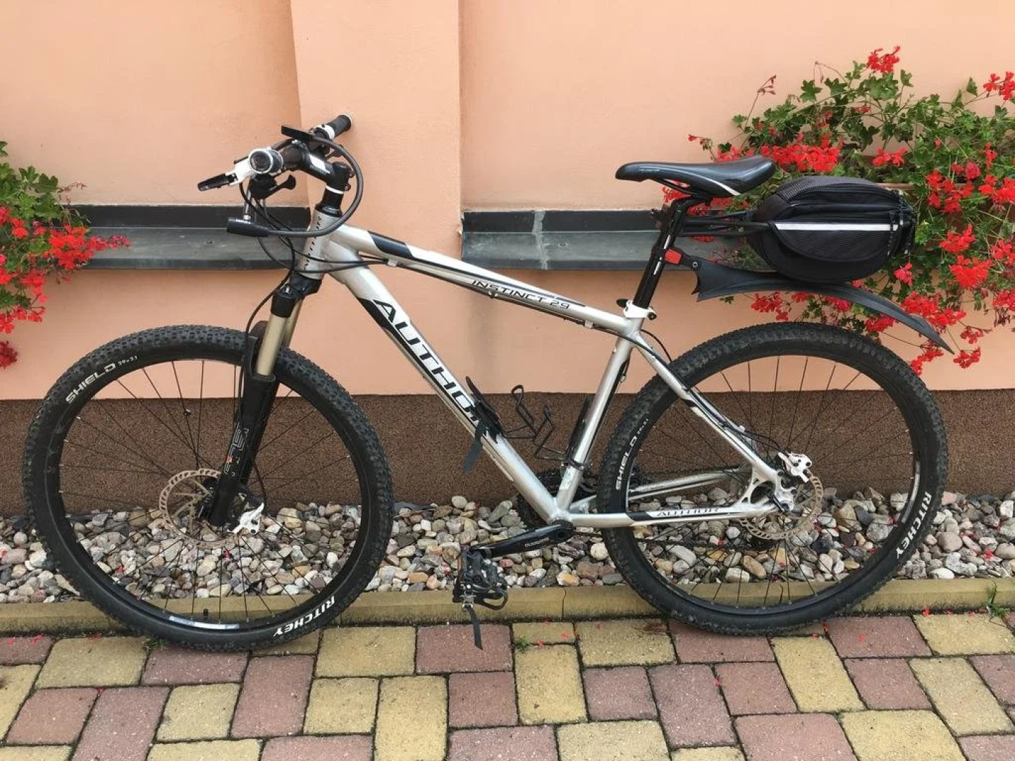 Hotel & Penzion City