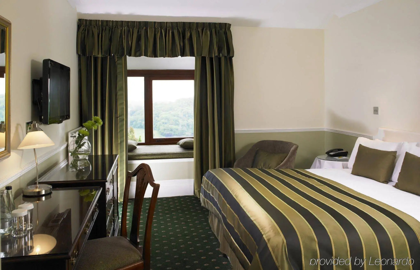 Combe Grove Manor Hotel