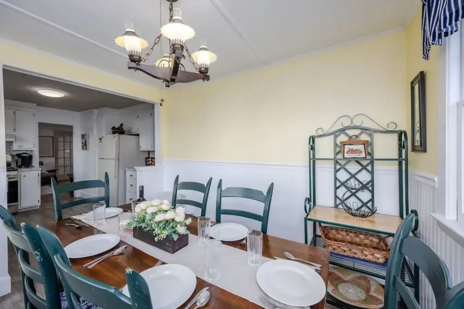 Beachfront Retreat - 5BR Home With Stunning Views