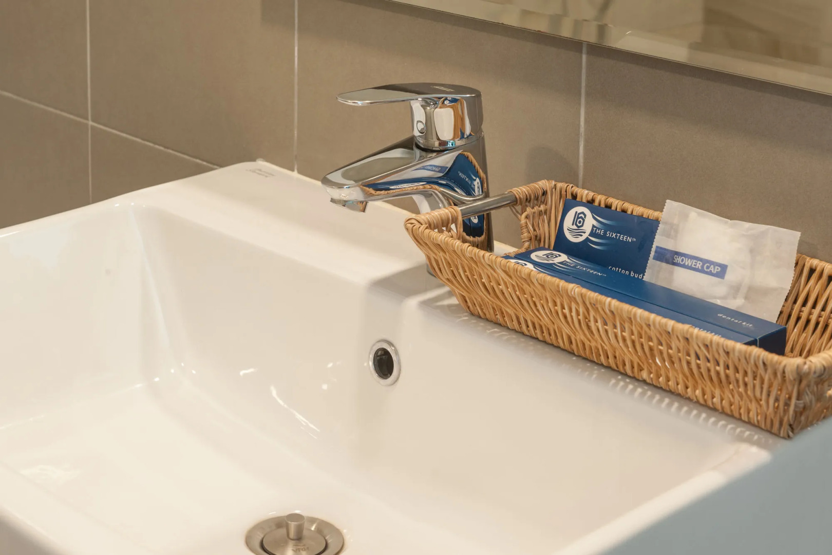 The Sixteenth Naiyang Beach Hotel