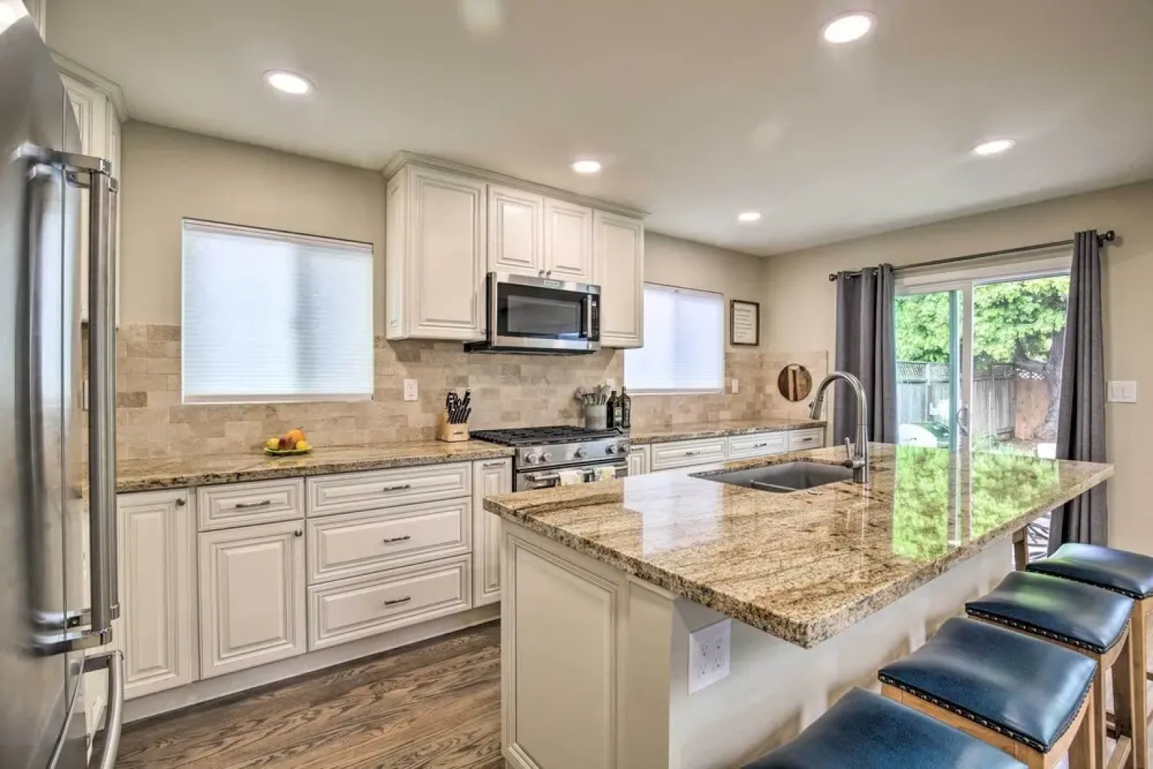 Coastal Carlsbad Home: 1 Mi to Beach & Downtown