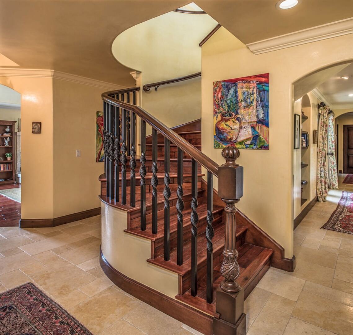 963 Coral Drive Home 3 Bedrooms 2.5 Bathrooms Home