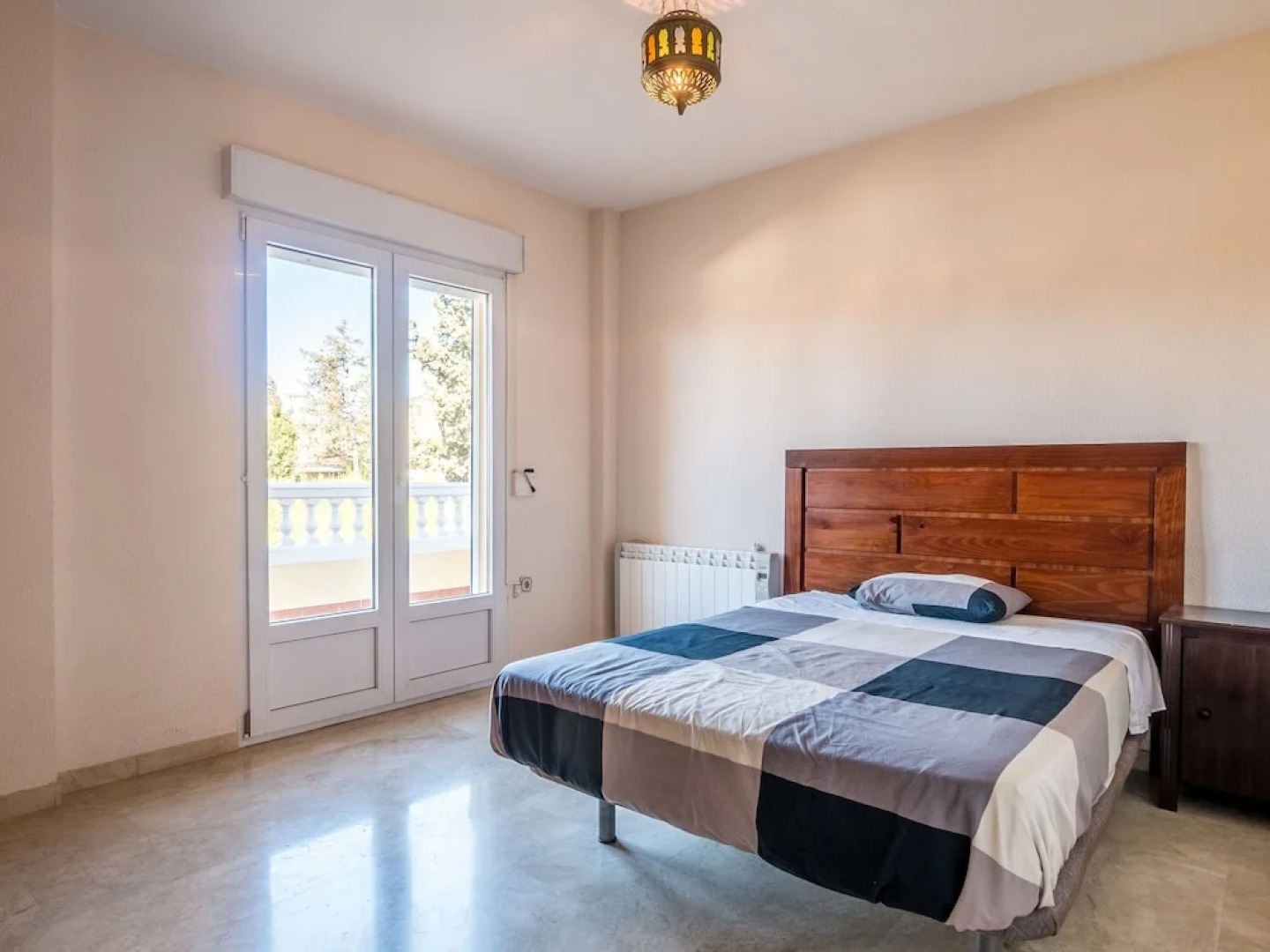 Modern Holiday Home in El Puntal With Swimming Pool