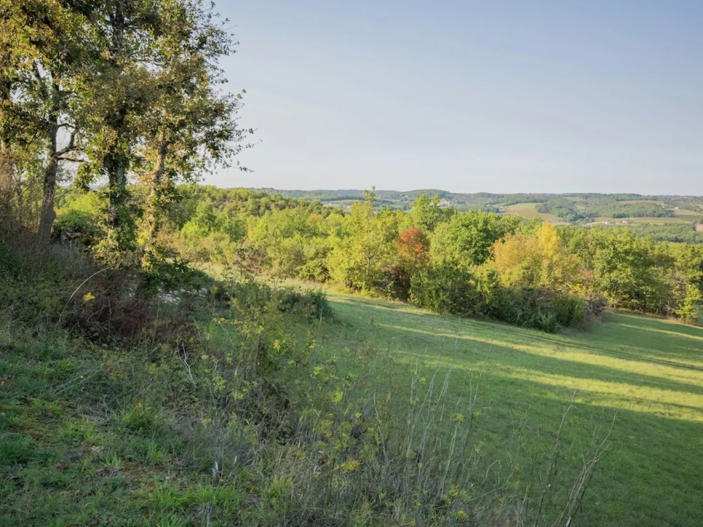 Beautiful Holiday Home in Mauroux With Swimming Pool
