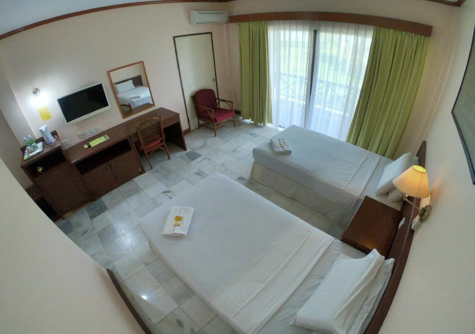 Borneo Paradise Beach Hotel