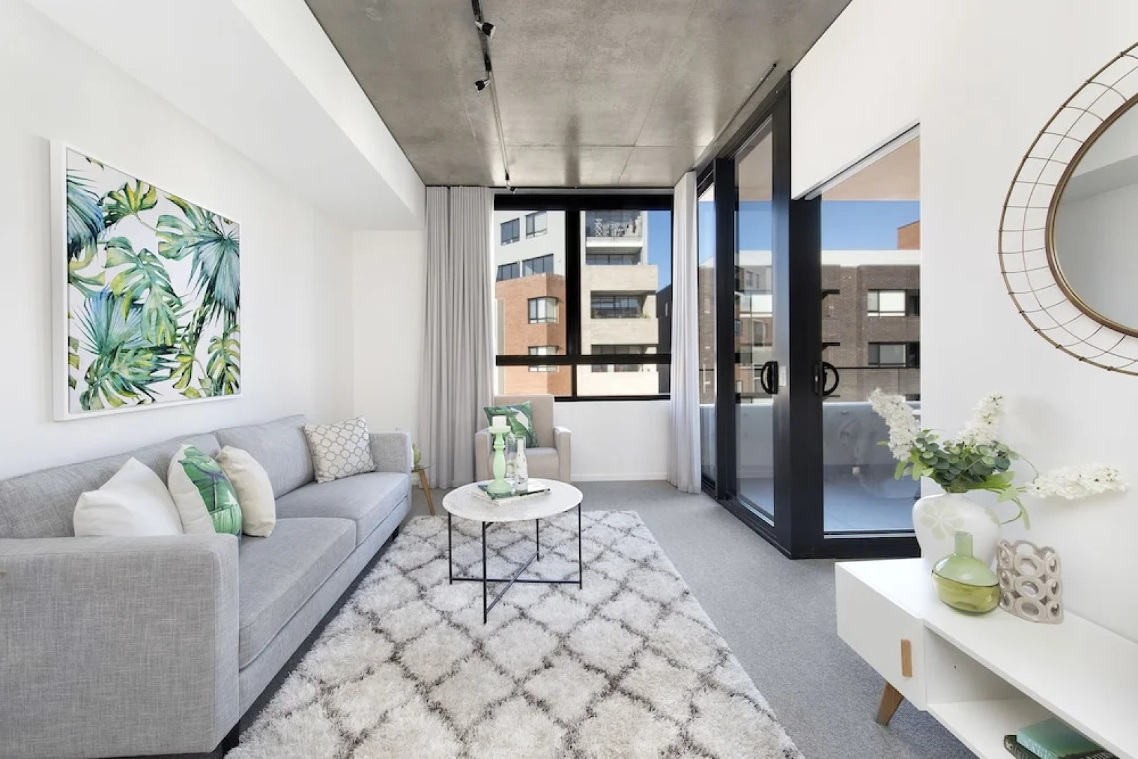 Accommodate Canberra - Azure