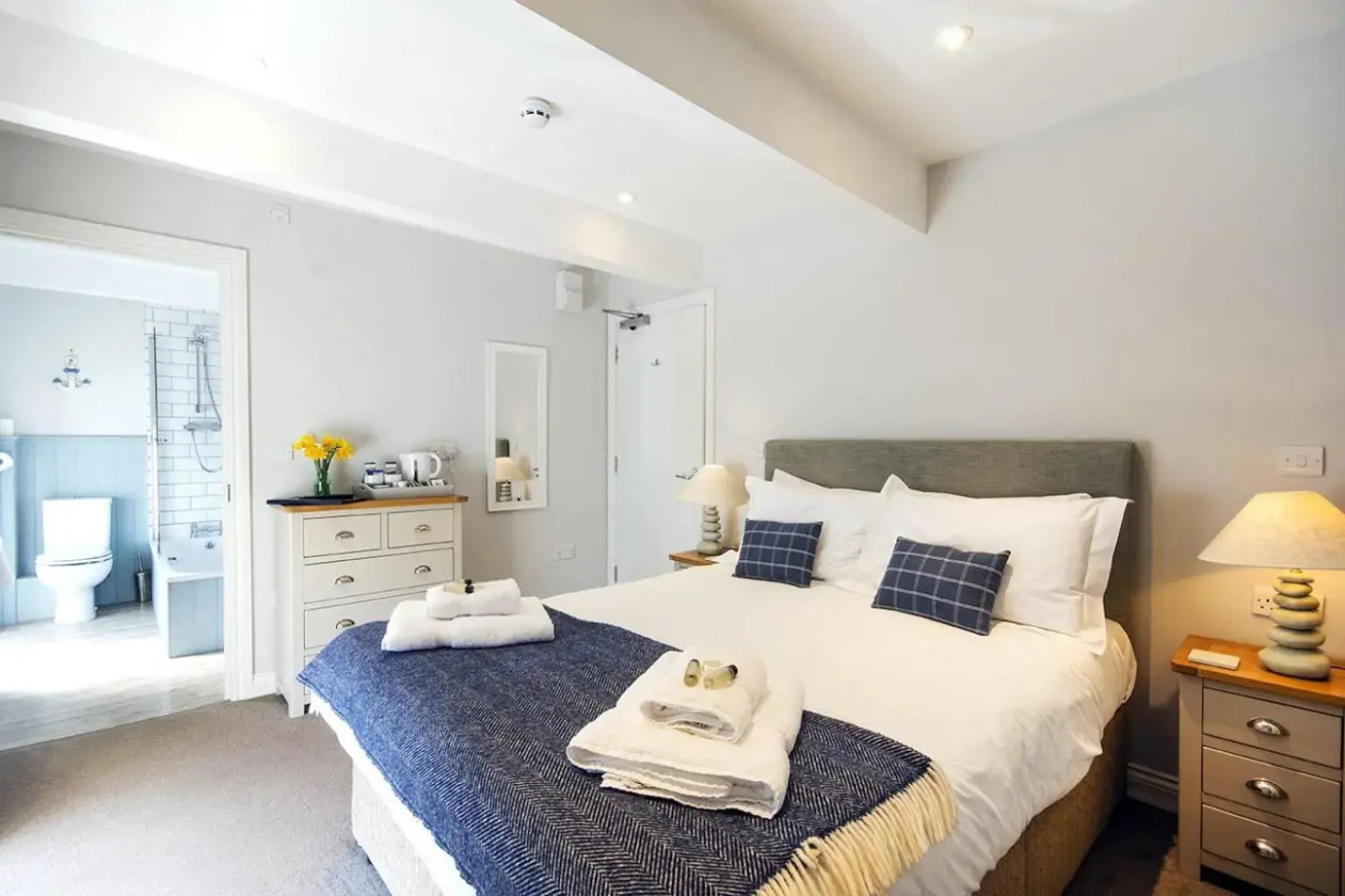 Plume Of Feathers B&B