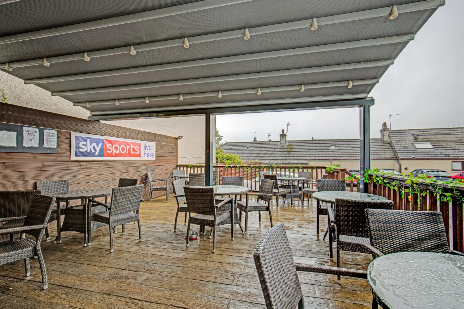 The Kinloch Arms Hotel