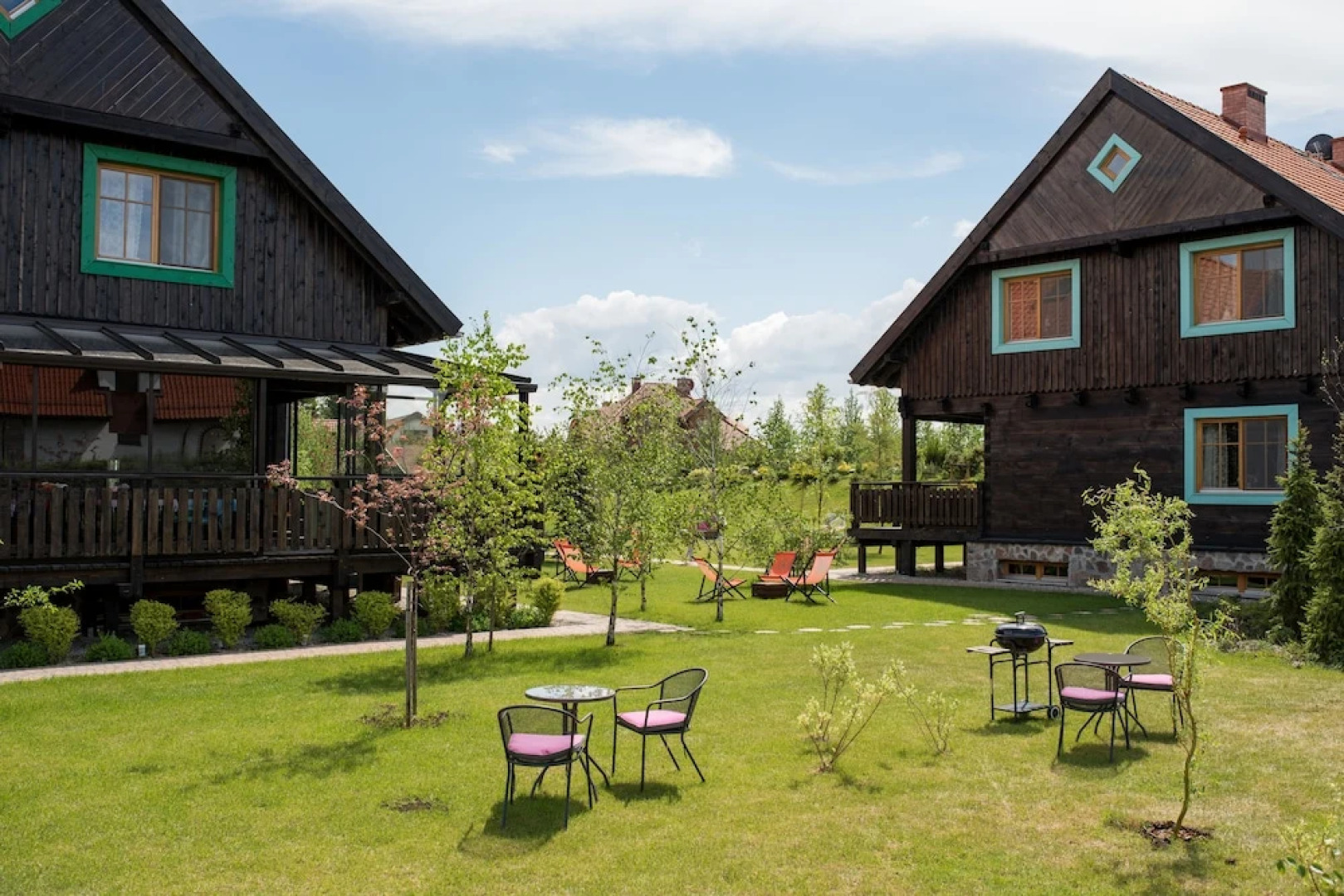 Ville i Apartamenty Sady