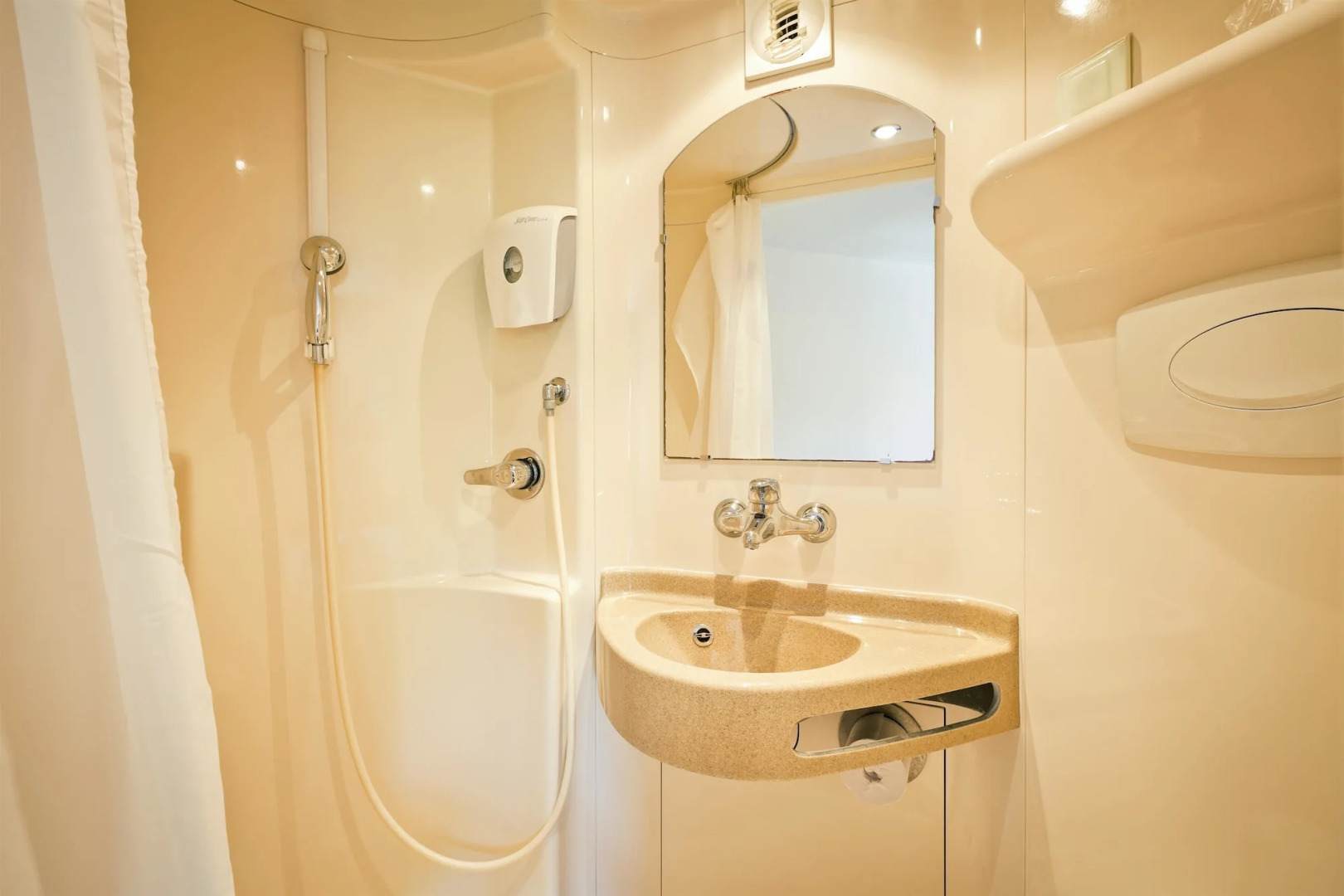 Première Classe Genève Prévessin