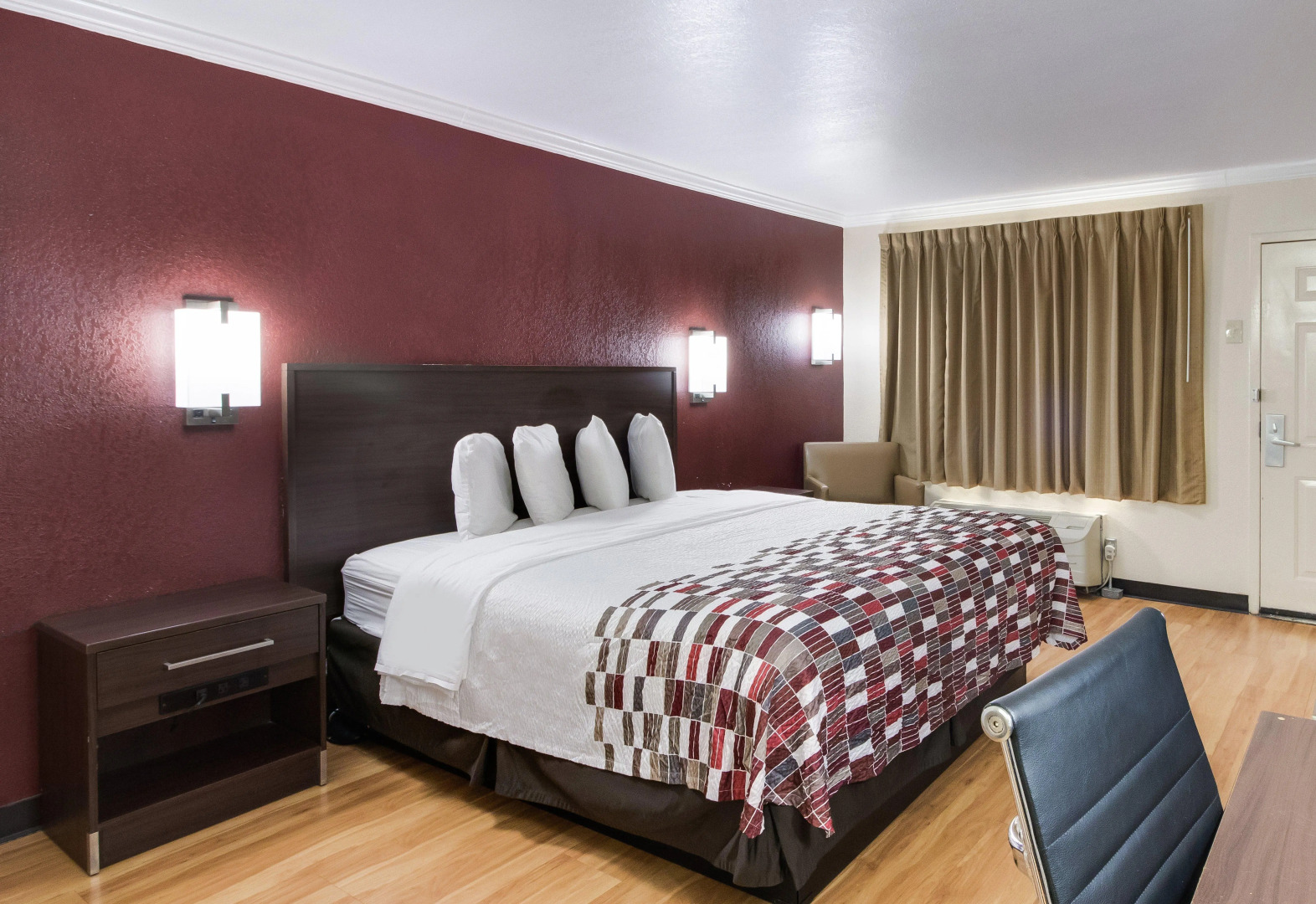 Red Roof Inn & Suites Commerce - Athens