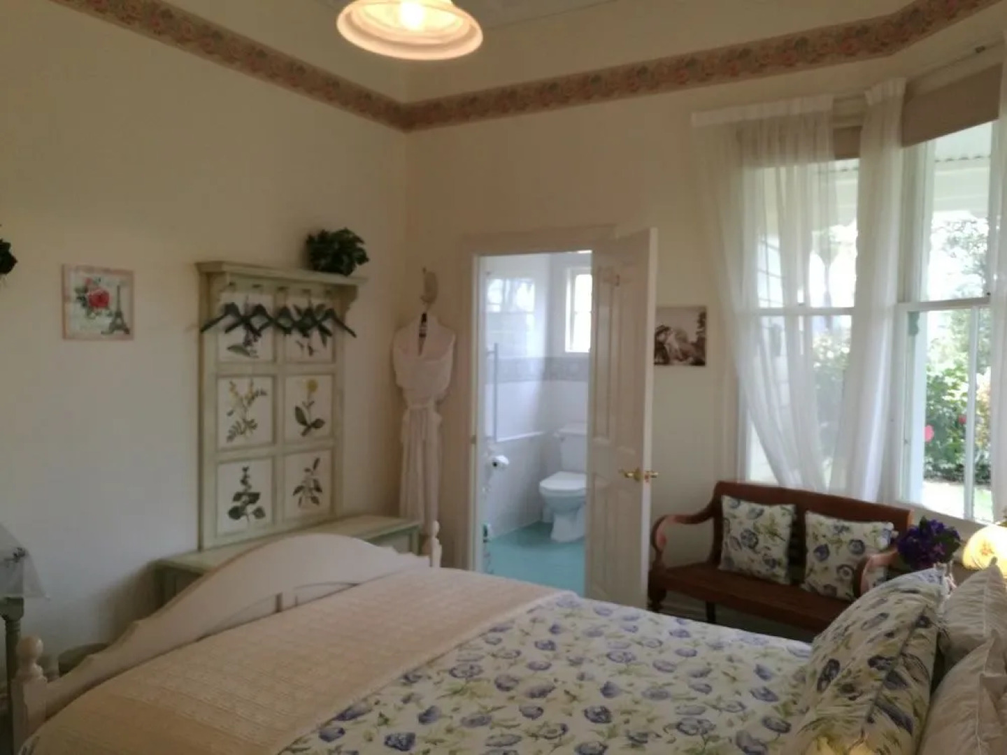 Country Villa Estate