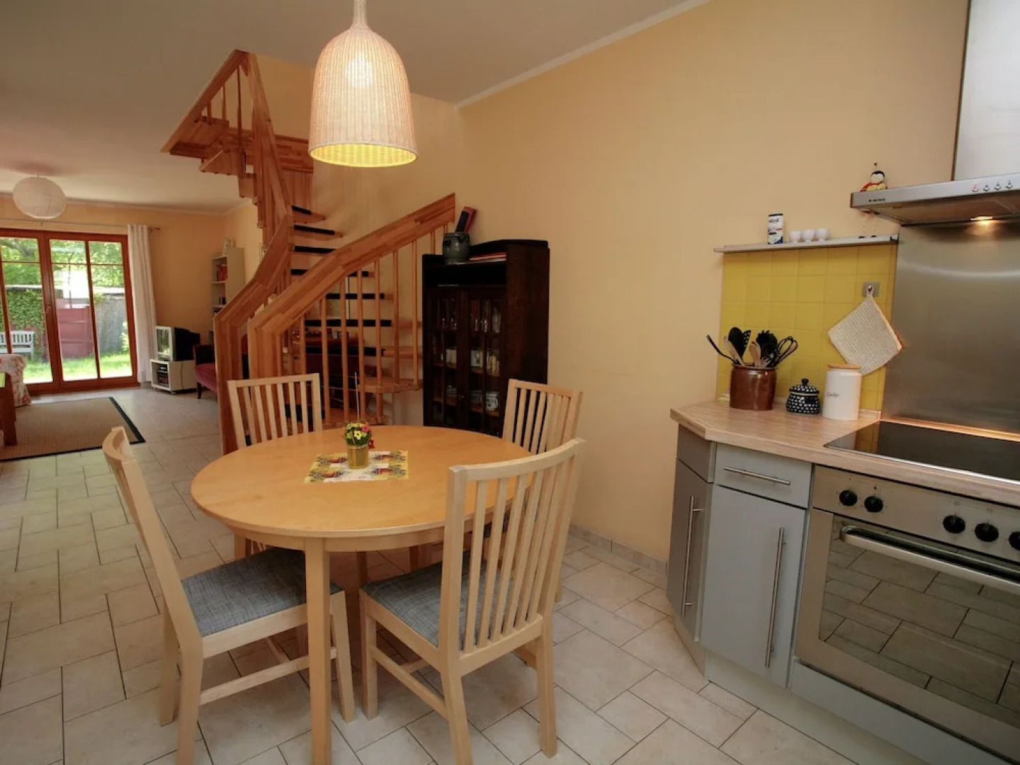 Cozy Holiday Home in Dierhagen Strand with Garden