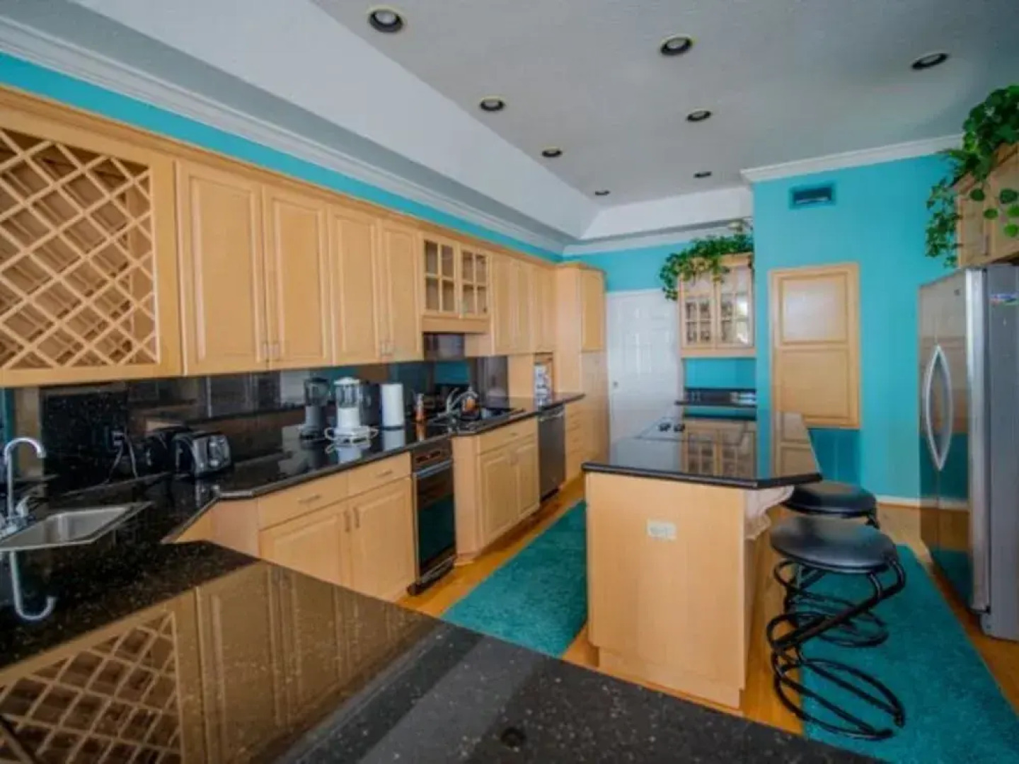 Luxury Beachfront Oasis With Private Pool - Btr 53777