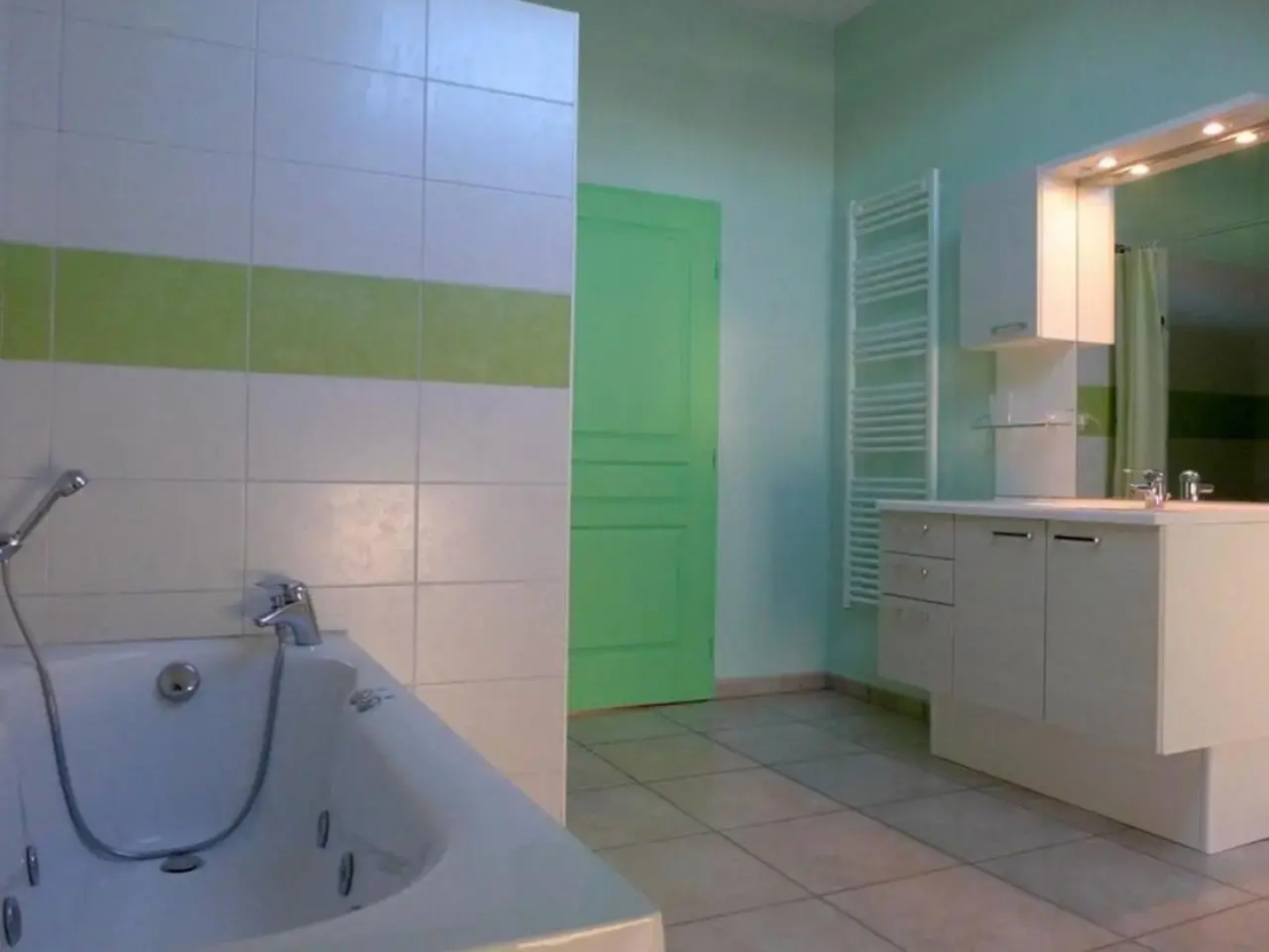 Gîte Vignes-la-Côte, 4 pièces, 6 personnes - FR-1-611-25