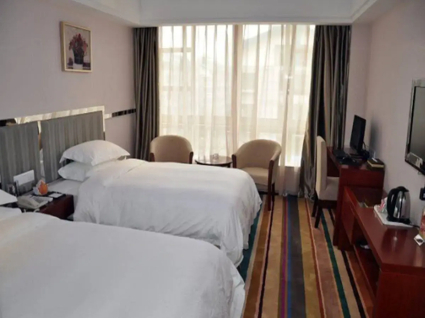 Yiwu Tdidi Fashion Hotel