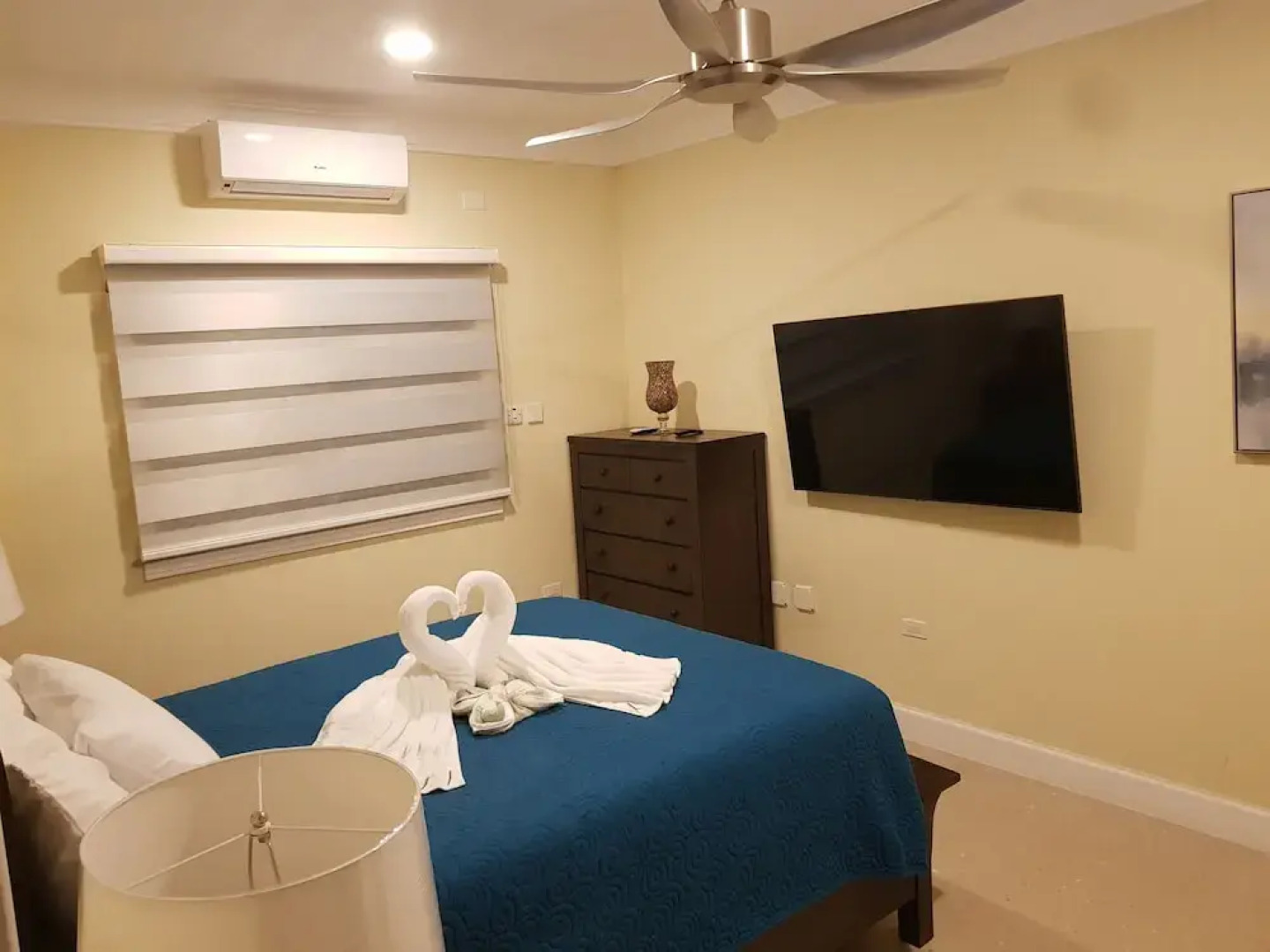 Luxury 4-Bedroom villa