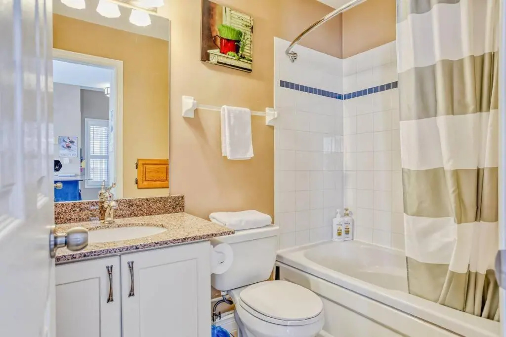 Mountainside 2 bed 2 bath with laundry 79249