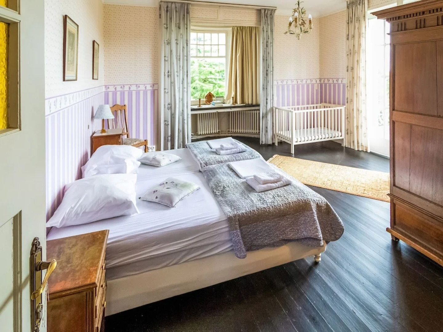 Marvellous Holiday Home in Ronse With Terrace