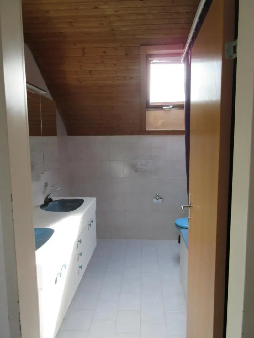 good bed Niederbipp 13