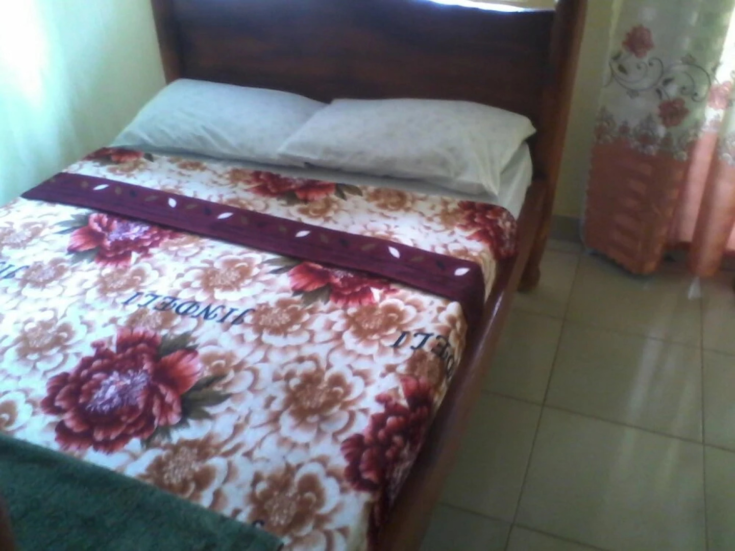 Georgies Harvest Motel