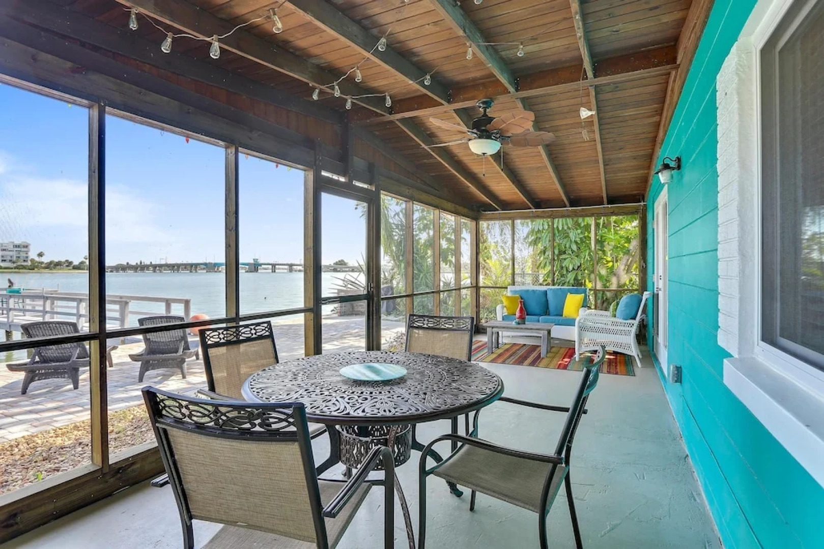 Bay Front Duplex 2br, Fishing Dock - Walk to Beach!