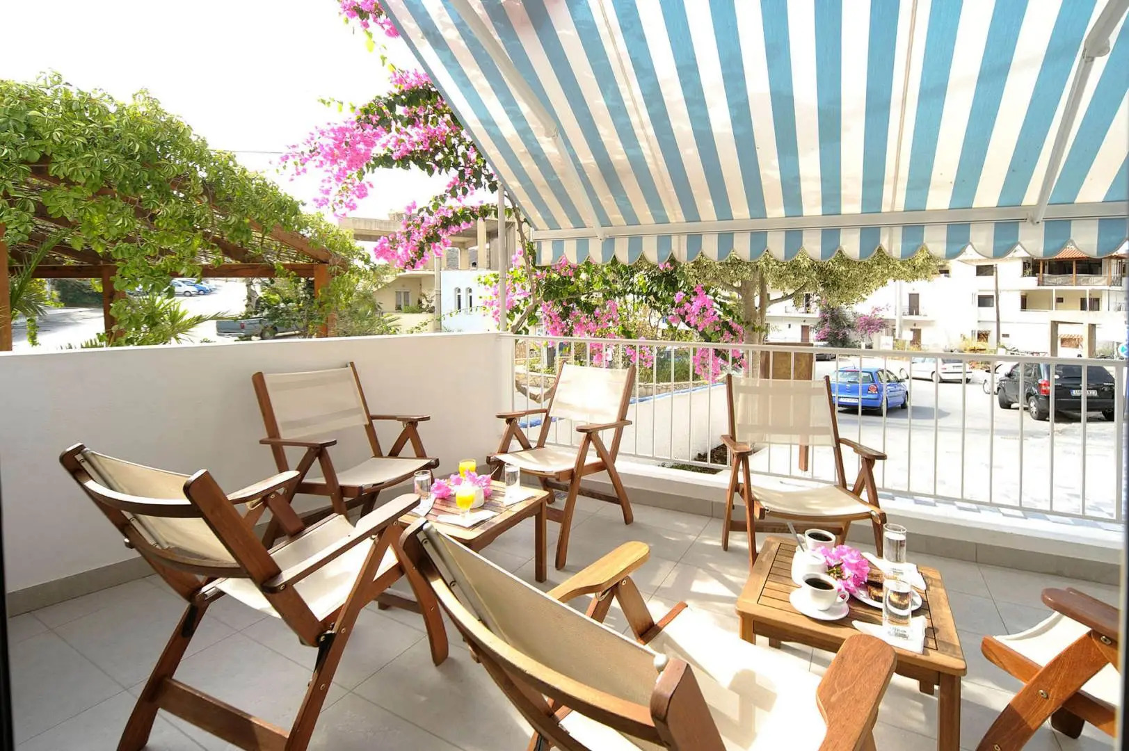 Glaros Hotel Apartment