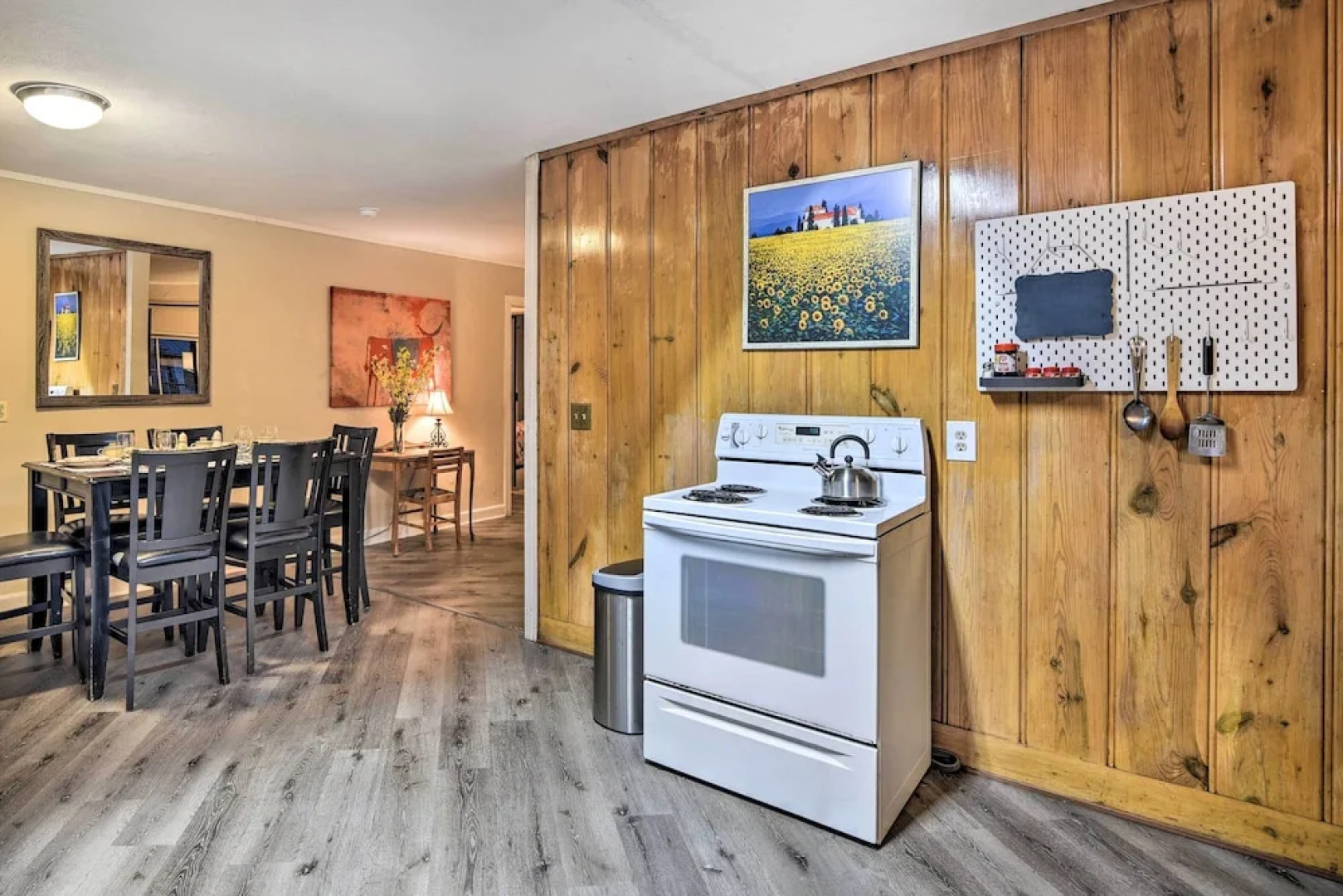 Cozy Graham Retreat ~ 3 Mi to Lake Eddleman!