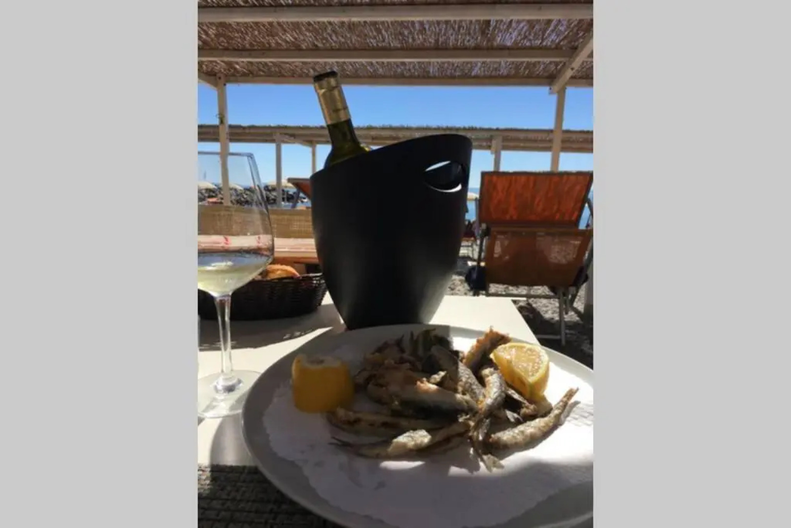 Home la Quiete. Two Bedrooms, 250m From the Beach