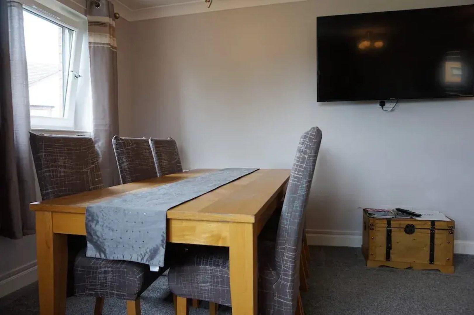 Large Apartment GLA Airport