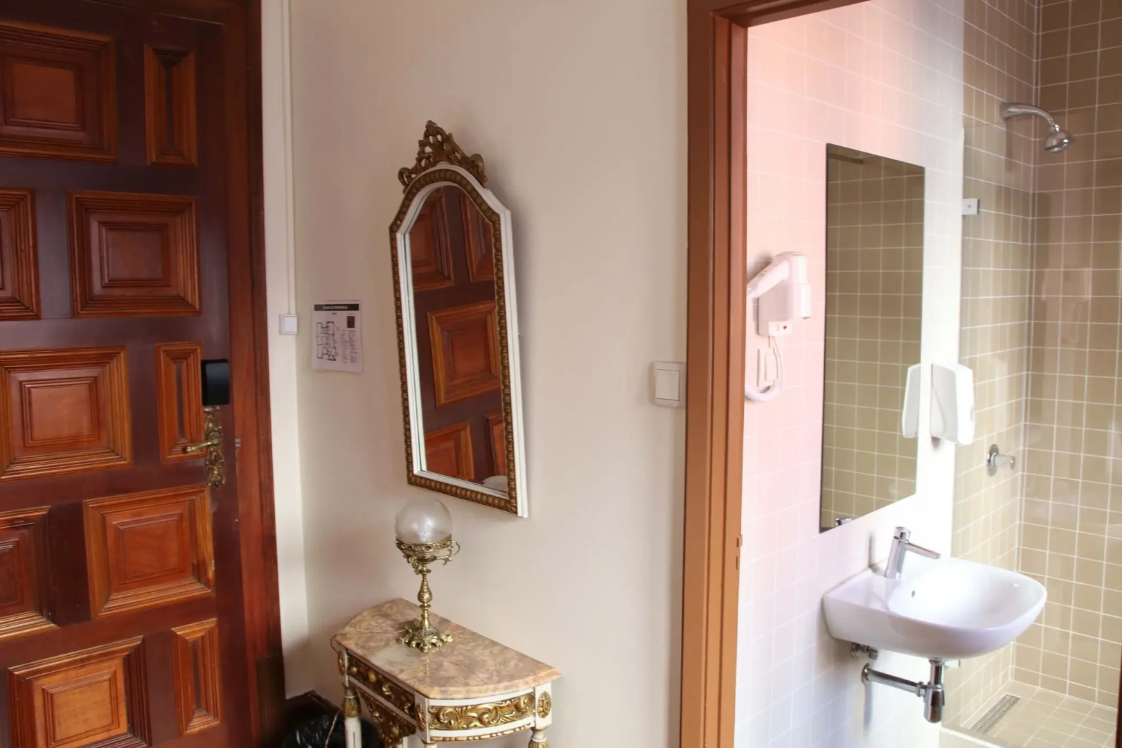 Sant Jordi Hostels Lisbon