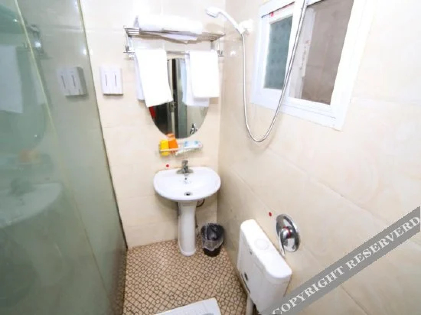 Yichang Longfeng Inn